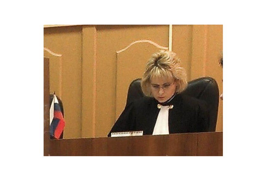 3 лицо судья этого суда. Судья Старовойтова Басманный суд.