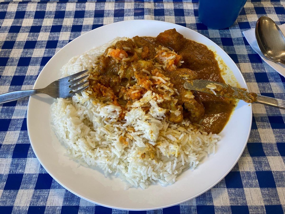 NewaddingtonBC's tweet photo. Make Lunch today. Thumbs up for the food (Sandraβs famous curry), a film with ice cream and popcorn and fun in the sun. Everyone was full up to the brim, worn out and ready to jump in the paddling pools as soon they got home. #makelunch #tlg #tlgmakelunch #community https://t.co/0b3FXFVW43
