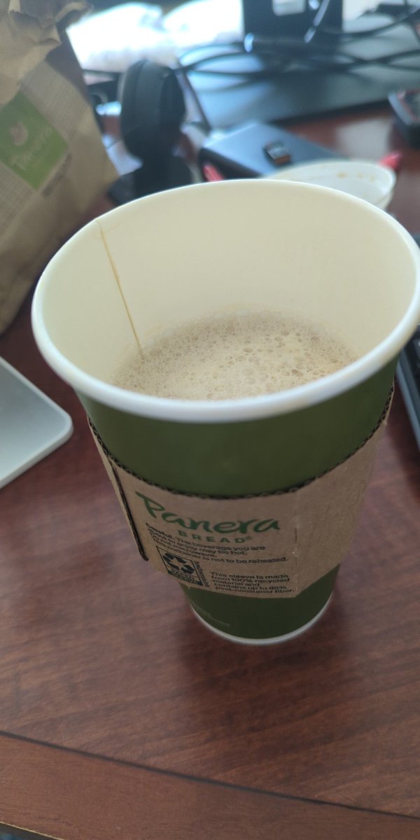 Muslima_Nafisa's tweet photo. @panerabread really???? Half a latte??? Across the board the worst! Every order has a problem! SMH https://t.co/Dljytvvhaq