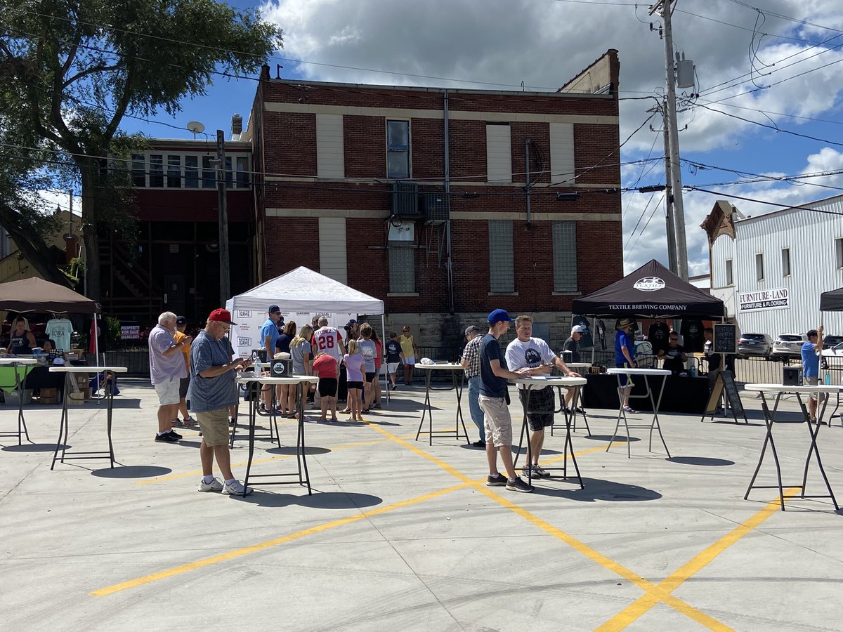 TelegraphHerald's tweet photo. The tailgate ahead of the Minor League Baseball game at the Field of Dreams is underway in downtown Dyersville. #MLBFOD https://t.co/On7CMOPjHB
