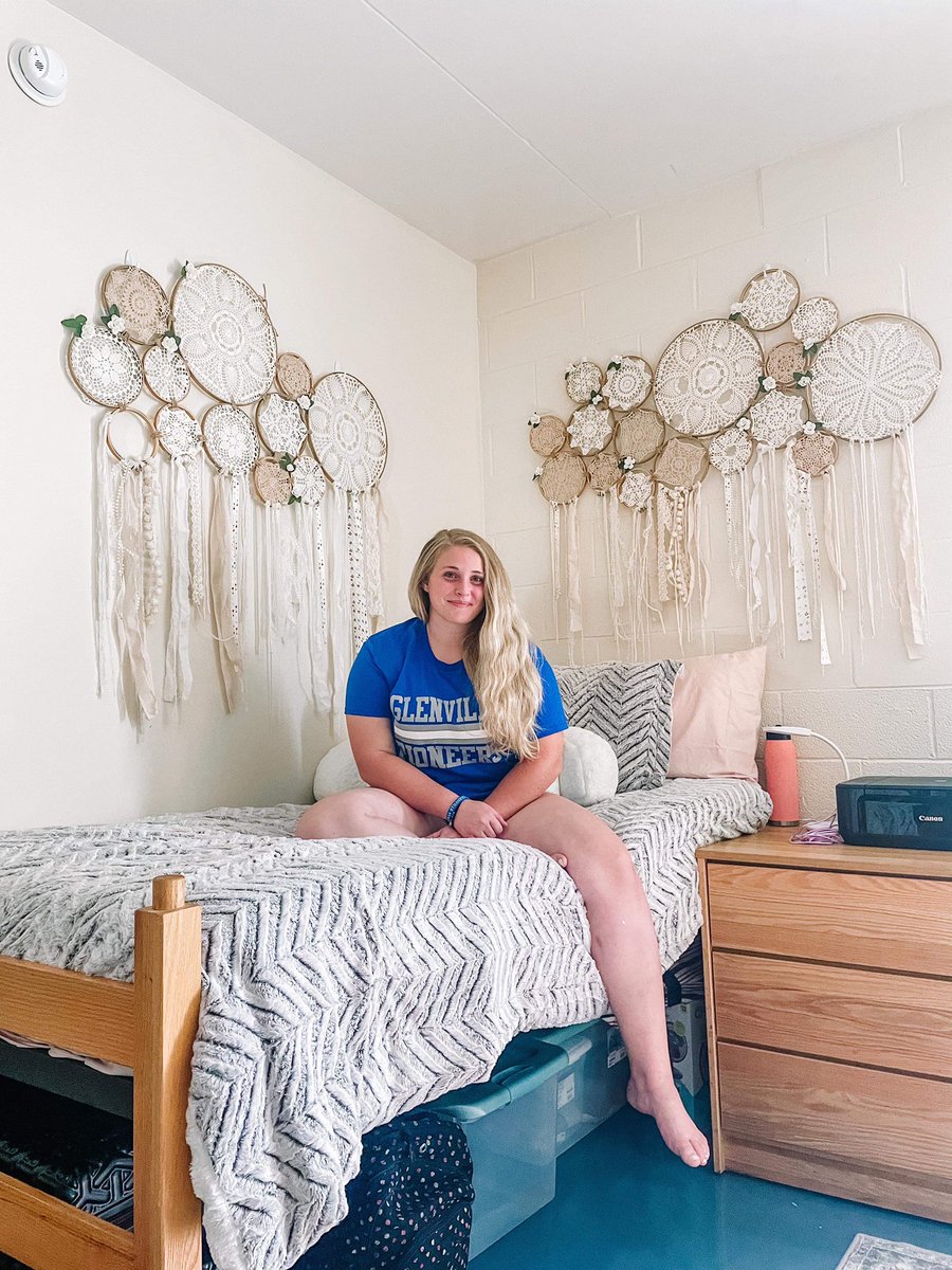GSU_Softball_'s tweet photo. POV: When the freshmen move in 👏🏻 https://t.co/nOwp68V9hO