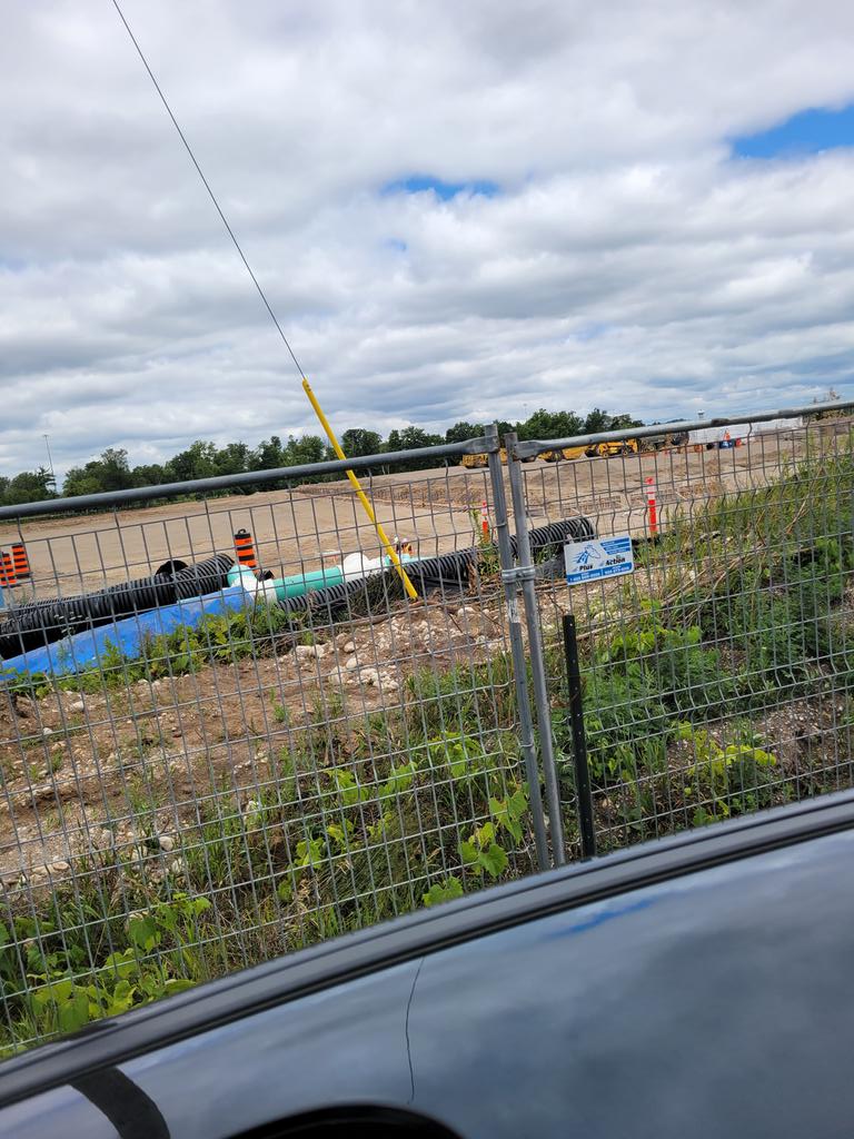 TimJArmstrong's tweet image. @cityofcambridge asleep at the wheel as developer begins build of @amazon warehouse without a building permit. @570CityNews @CTVKitchener @BlairEngaged