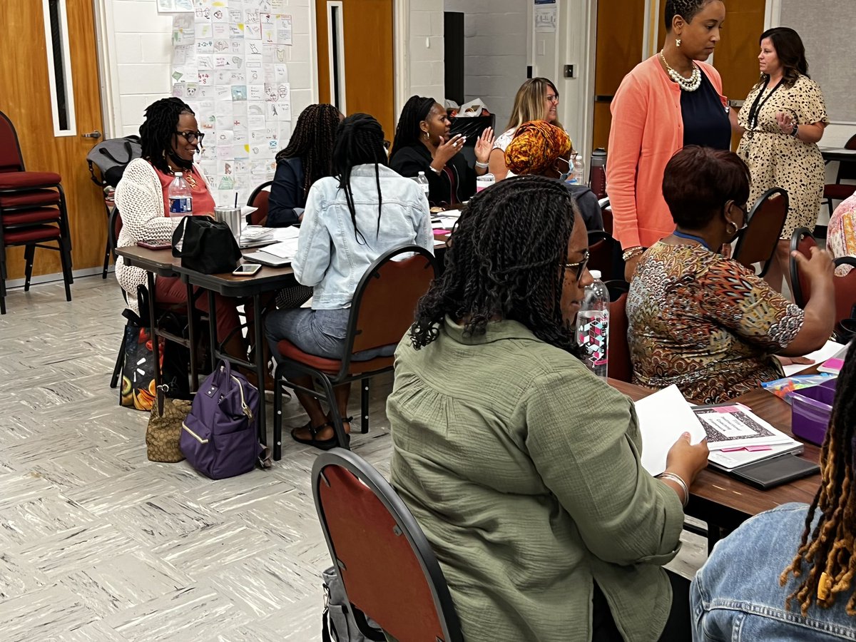 LMCoxton's tweet photo. Happening Now: Do you see What I’m Saying? Love this interactive team building activity! #RelationshipsMatter #SSES @jenitavstafford @KatieBreedlove @MaddenSupports @creseda_hawk @drlmbuck1 @LaTonya_Brown13 https://t.co/ZImCZTRxHi
