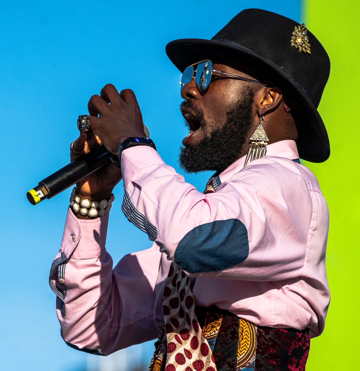 Another amazing #image from Patrick Ziza Dance, <a href="/DandyismDance/">Dandyism by Patrick Ziza</a> at the #Smithfield Festival site in #Birmingham on Sunday. The Birmingham 2022 #Festival was just incredible!  

Did you go?

Massive thanks to <a href="/BhamDanceFest/">Birmingham International Dance Festival</a> and <a href="/birminghamcg22/">Birmingham 2022</a> for having us!

#dance #health