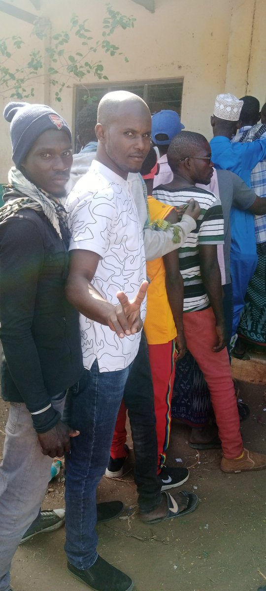 abdiziy's tweet photo. #Tukosite #ElectionsKE #Elections2022 hata ifike saa ngapi. Kura ya @WilliamsRuto lazima ipigwe.
#County004
#KenyaKwanza https://t.co/oo940EX0qf