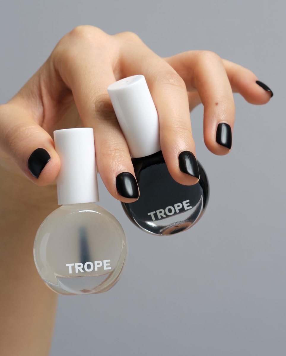 tropecosmetics's tweet photo. MATTE ENTITY — Alter the touch and feel of any colour to an all-different character with a sleek, matte finish.

Nails in pitch black C23 Echo + Waterbased Matte Coat.

Now available at Shopee, Tokopedia &amp; https://t.co/yETZtRk9OG. https://t.co/xCz1tSyunB