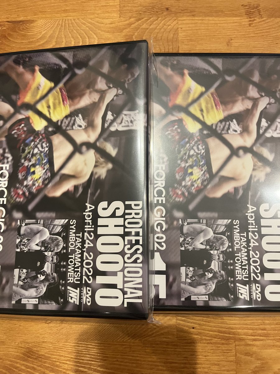 ash3732792's tweet photo. 4月に出場させて頂いた、修斗香川大会のDVDが届きました!
間違えて2枚も購入してしまいました😂
たくさん観て反省します🙇♂️
#修斗
#force15 https://t.co/fROkhuS7cA