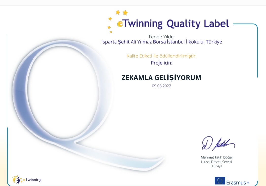 Öğrencilerimizin bilişsel ve yaratıcı düşünme düzeyini arttırmayı hedefleyen Rehber Öğr <a href="/Feride_Yldz/">Feride Yıldız</a> yürütücüsü olduğu"ZEKAMLA GELİŞİYORUM"ve Sınıf Öğr <a href="/edacankel/">edacankel</a>'in yürütücü olduğu"KALEMLERİN DİLİ" etwinning Proj.MEB UDS tarafından ULUSAL KALİTE ETİKETİ almaya hak kazanmıştır.