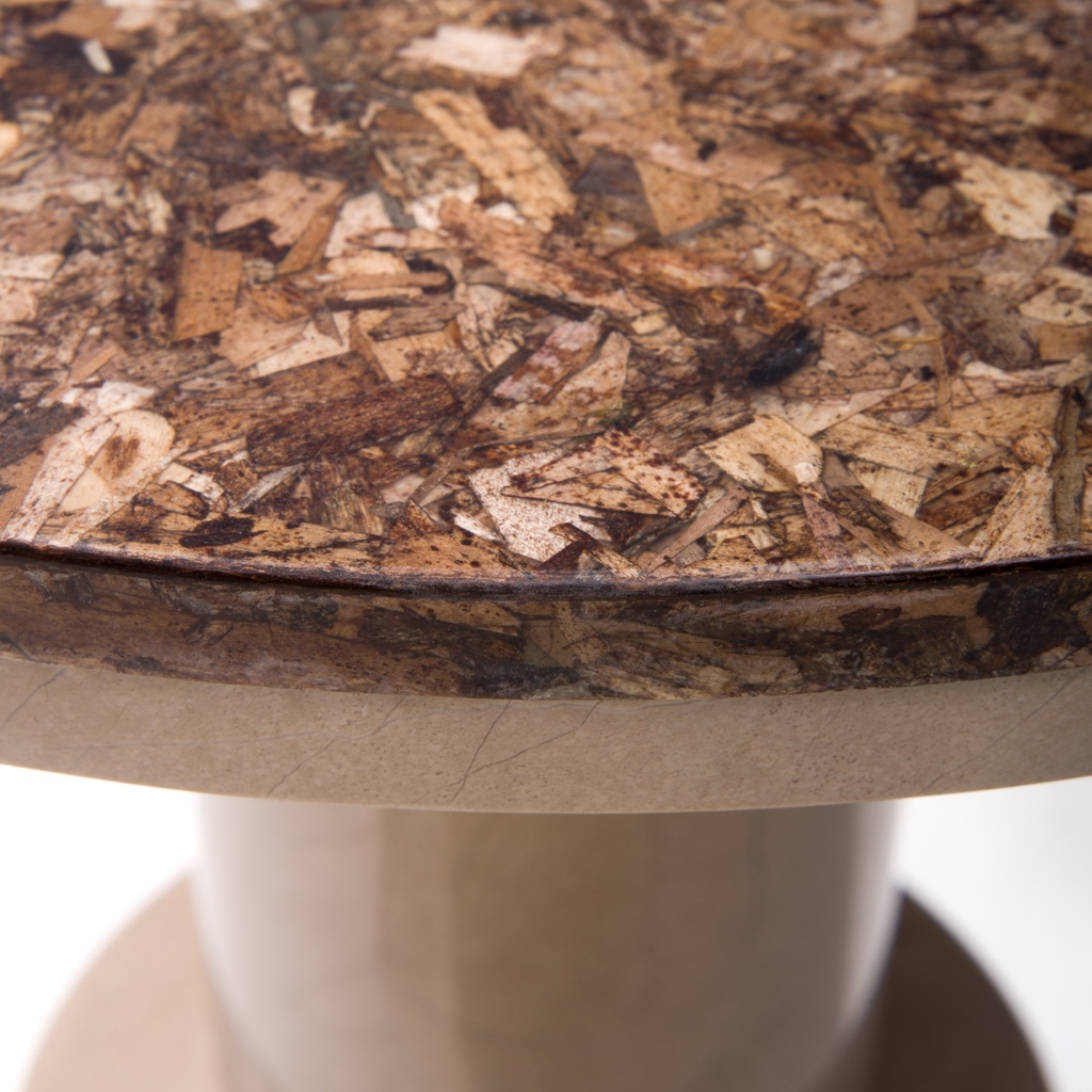 MesmerizeD_it's tweet image. A perfectly round complementing table inspired by the ocean breezes, projecting both elegance and sustainability. 

Visit: mesmerized.it/products/calyp…

#sidetable #roundsidetable #furniture #craftmanship