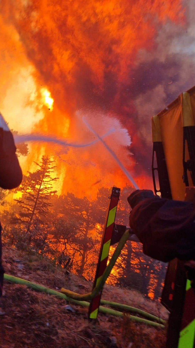 SASPP_PATS_30's tweet photo. 🚨🔥Les Autonomes apportent tout leur soutien aux collègues sapeurs-pompiers du COGEFFO blessés, lors de la lutte courageuse hier contre un incendie dans le département de la Drôme.

Courage et dévouement sont, en ces heures, plus que jamais d'actualité. 🙏
#Gard #Drome #FDF2022 https://t.co/fEHPzUjZT9