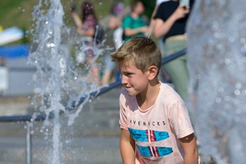 .<a href="/jimmcmanusph/">Jim McManus OCDS,FFPH 🏴󠁧󠁢󠁷󠁬󠁳󠁿🏳️‍🌈 🇺🇦</a> <a href="/ADPHUK/">Association of Directors of Public Health (ADPH)</a> sets out the tasks ahead for directors of public health in response to changes in the climate, adding we must do all we can to achieve net zero by 2050.

bit.ly/3BSlZlV - free to read

#localgov