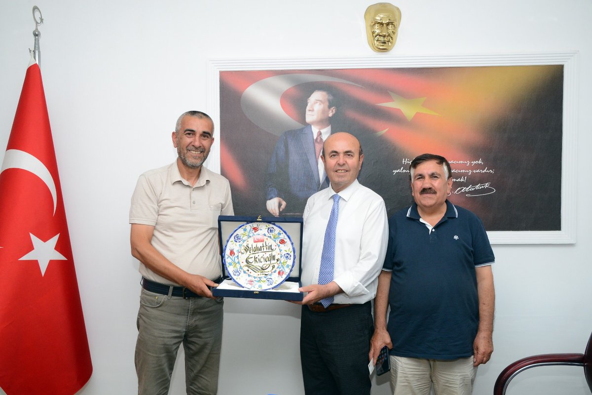 Kırşehir Belediyesi (@Kirsehirbldb) on Twitter photo 2022-08-09 12:35:31 Ağaçören eski Belediye Başkanı Ramazan Bekleviç ve Ağaçören İyi Parti İlçe Başkanı Nevzat Aydın Başkanımız Selahattin Ekicioğlu'nu ziyaret ettiler. Kendileriyle yerel ve genel gündeme ilişkin görüş alış verişinde bulunuldu. #SelahattinEkicioğlu #KırşehirBelediyeBaşkanı Ağaçören eski Belediye Başkanı Ramazan Bekleviç ve Ağaçören İyi Parti İlçe Başkanı Nevzat Aydın Başkanımız Selahattin Ekicioğlu'nu ziyaret ettiler. Kendileriyle yerel ve genel gündeme ilişkin görüş alış verişinde bulunuldu. #SelahattinEkicioğlu #KırşehirBelediyeBaşkanı