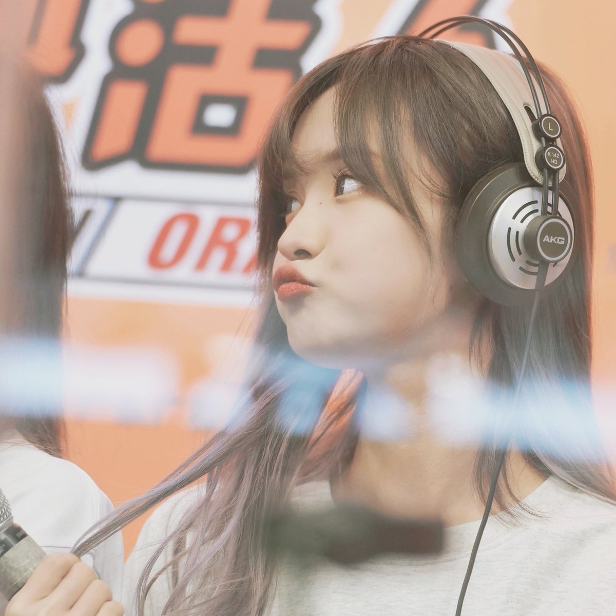 yang bingyi site 🦦 tweet media