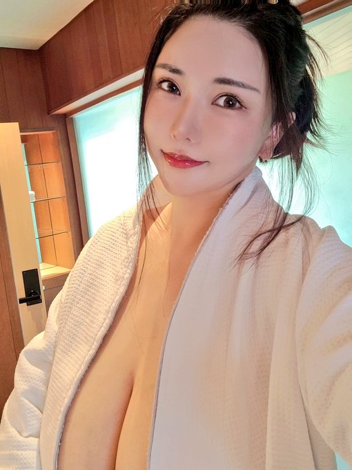 Thanks for 800000followers!!
ここまで走ってこれたのも皆様のお陰です?これからも次のステージ応援よろしくお願いいたします? https://t.co/H7aLP4xssC