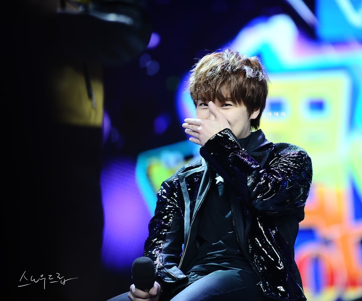 winwithsmile's tweet photo. Bucin Super Junior khususnya Lee Sungmin sejak 2010 ๐๐
(Awal belajar bahasa Korea dan hangeul ya karena mereka)โจ
Sekarang lagi Hiatus dari perKpopan
A Thread ~
์ด์ฑ๋ฐ Sungmin solo stage๐ซ ๐ซ ๐ซ
*my pict from #SS4INA
#SUPERJUNIOR #์ํผ์ฃผ๋์ด
#LeeSungmin #Sungmim #์ด์ฑ๋ฏผ https://t.co/Ok5gInqp5C