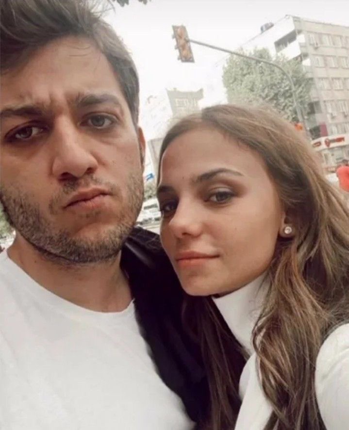 CenanAdgzel2's tweet photo. Bu kız bağa aşık aşık 😻 https://t.co/YuKbm55So3