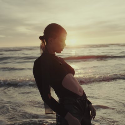 Frida Gold tweet media