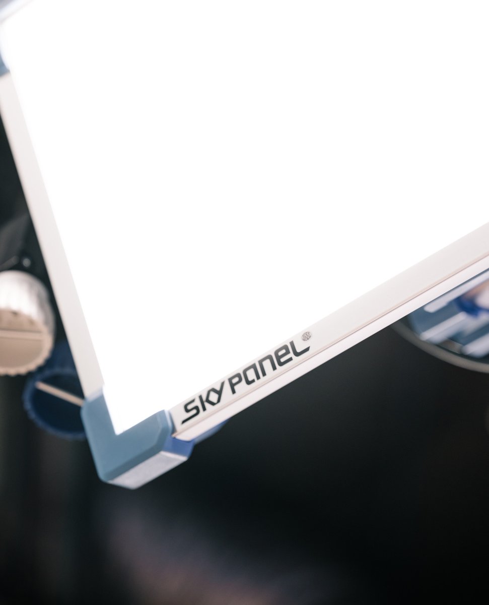 digiknowdri's tweet photo. #TechTuesday we're featuring @ARRIChannel and their SkyPanels!
SkyPanels are compact, ultra-bright, high-quality LED soft lights that have become the new standard for the av industry!
Contact DRI for all your media solutions! #AV #DigitalResources #AudioVisual #AVLife #TexasAV https://t.co/K8fVbj3X7z