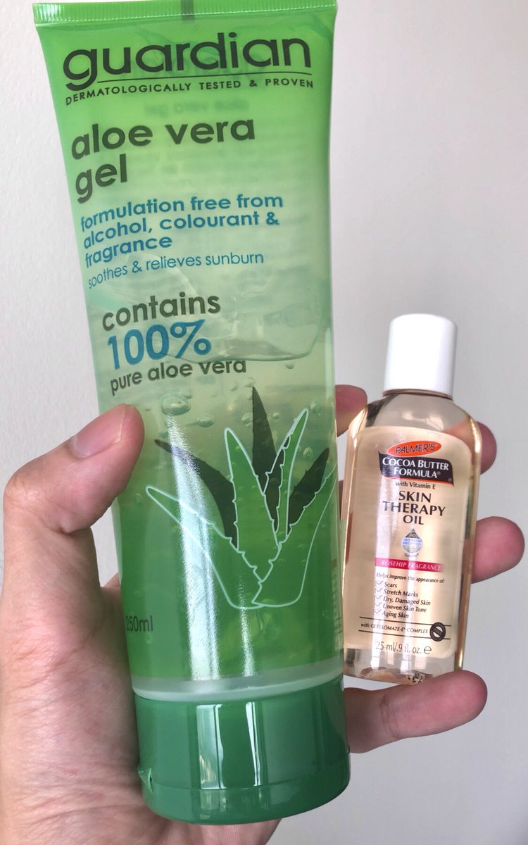 notmijiiii's tweet photo. My leg after doing skin oiling. Rasa macam kaki Barbie 😂

I rasa semua tahu brand Palmer’s ni memang best kan!! It’s RM10 now?? Rasanya dulu +-RM7 je 🙂 https://t.co/3FAxqMc699