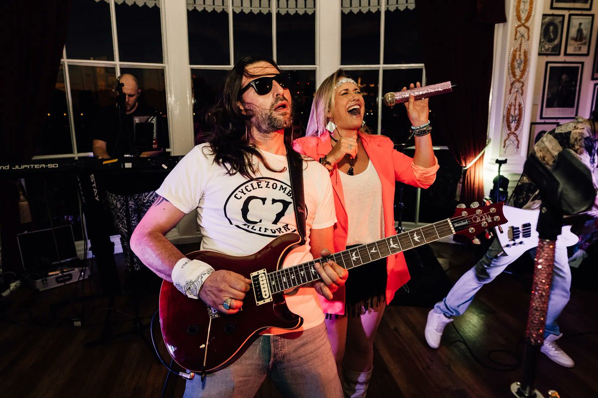 MBHWeddingPhoto's tweet image. Saturday's band were awesome, think they are called 80s Zone. Can't find them on social media, but seriously, 80s rock hair skills 10/10

#wedding #weddingphoto #weddingphotographer #weddingphotography #documentaryweddingphotography #documentaryphotographer