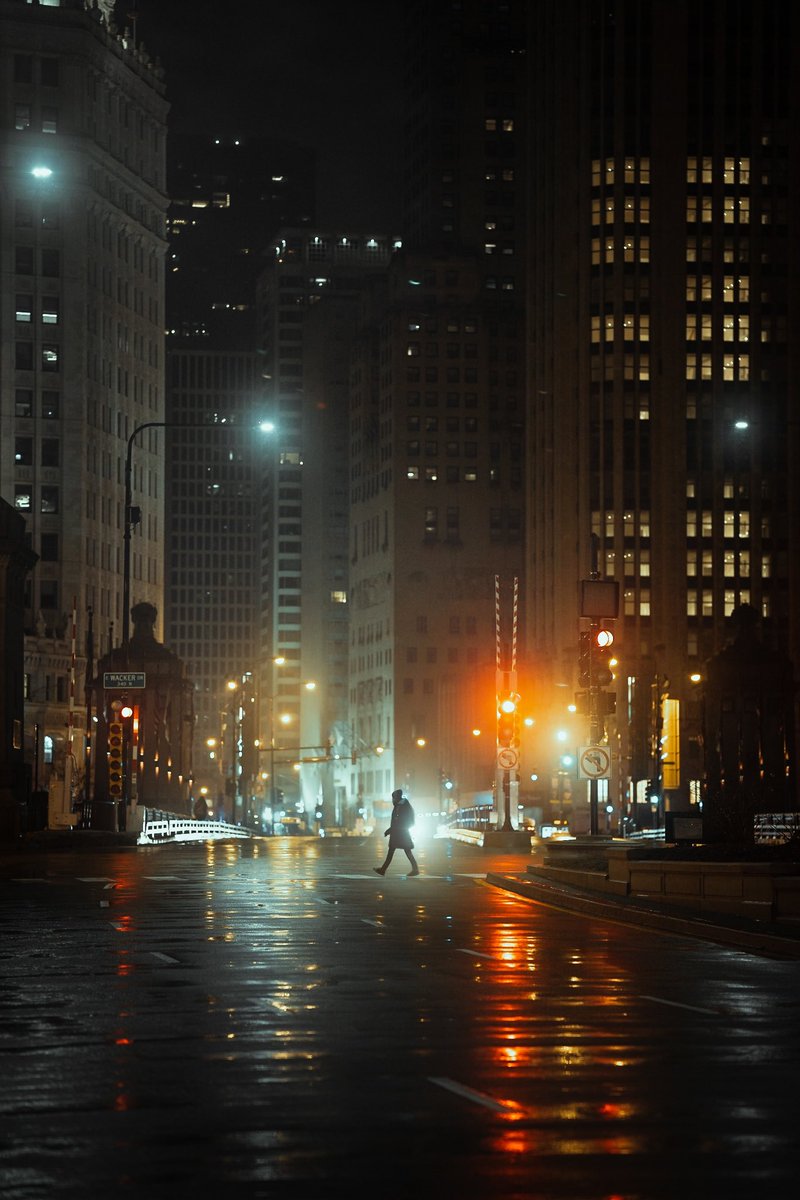 GM frens ☕️

coffee and an EDITION, can’t think of a better way to start your day 😁

✨Swallowed by the City✨

only 4/10 available @ 0.04 $ETH

minted on <a href="/manifoldxyz/">manifold.xyz</a> 

link in 🧵
