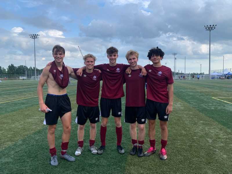 FDSA1986's tweet image. The Canada Games men’s soccer team keep it rolling with a 1-0 win over PEI last night and have secured a spot in the semi-final game on Thursday at 7:30 (Eastern Time) 🥳

Livestream link: niagara2022games.ca/watch 💻

Our 5 FDSA members ⬇️

Congrats guys! 🤩