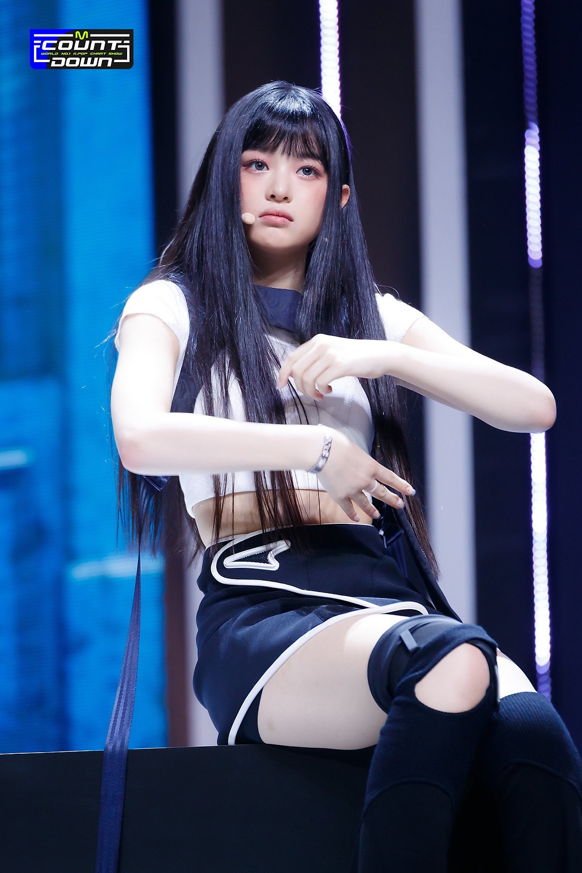 希希 on X: 