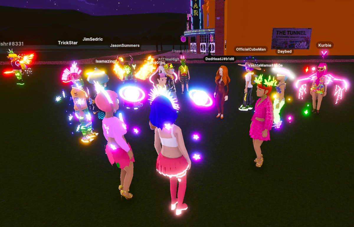 superninaglow's tweet photo. 😋🎶🪷 Had a great @ABCDecentraland evening w/ @isamazing_isa @RoustanNFT @ManaDaiquiriDCL &amp; my friends! 
💜Match this glow crown w/ your outfits today! It was so fun collabing w/ @itskac! Big hug 🤗
https://t.co/hL5KrY7SaR
@decentraland #virtual #digitalfashion https://t.co/4btOh2Xv4b