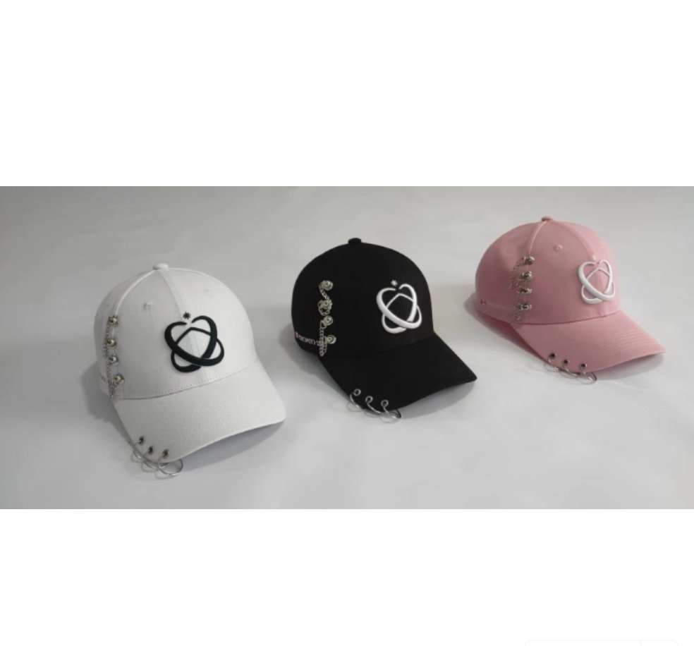 JNBCANADA's tweet photo. YOON JISUNG  🇨🇦 Concert Official Limited Edition Hat 
Pre-order 
📌 Online Delivery CANADA USA Only 
 📌More info Coming Soon 

📋 https://t.co/Ku6wdcG8o1

Official Limited Edition hat will be available for pre-order sale soon! 

Stay tuned! https://t.co/eamXTn8YD9