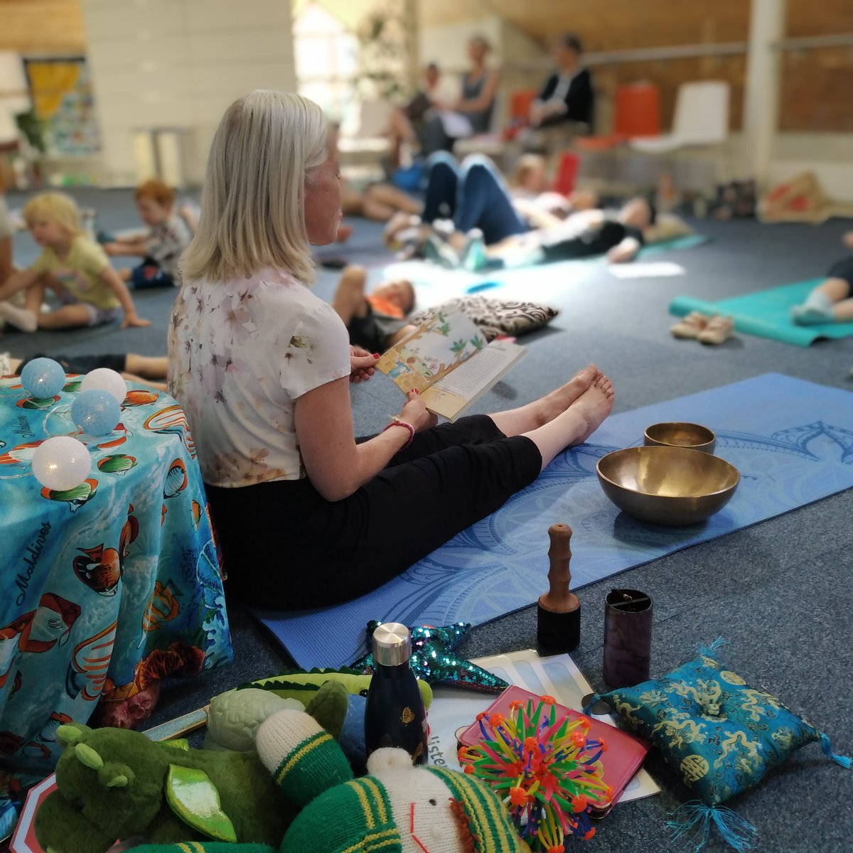 kildarelibrary's tweet photo. We had Una from #findingyourwings in today giving "movement through nursery rhymes and relaxation through music and poetry" workshops
Our local kids were treated to #chilloutvibes here in #naaslibrary! To find out more pop into #NaasLib https://t.co/0wW31NQAKu