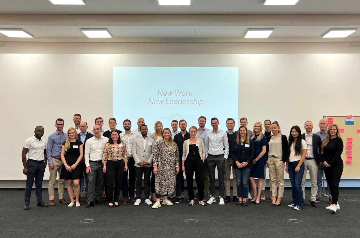 T_Henneberg's tweet photo. Over the course of the last 2 days, I took part in the #NextGenAmCham kick-off conference with the new cohort in #Feldafing @SiemensDE Global Leadership Center. Great to meet so many brilliant transatlantic minds! Had the pleasure of introducing them to our work @AmChamGermany👇🏻 https://t.co/9MbYZzSckA
