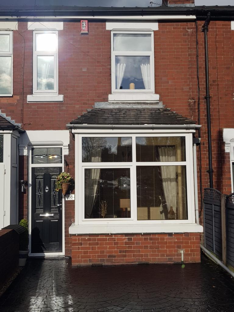 Enhance_My_Home's tweet photo. What are #BayWindows ?
Full explanation here... https://t.co/Iwp9QtHdHr
#upvcwindows #doubleglazing #stokebusiness #windowfittingstaffordshire #StokeOnTrent #bowwindows #baywindowfitting #SOT @CertassLtd @securedbydesign @HanleyTrade @DeceuninckUK @UKDirectTrade @Supply2trade https://t.co/RXLKP8DwpE