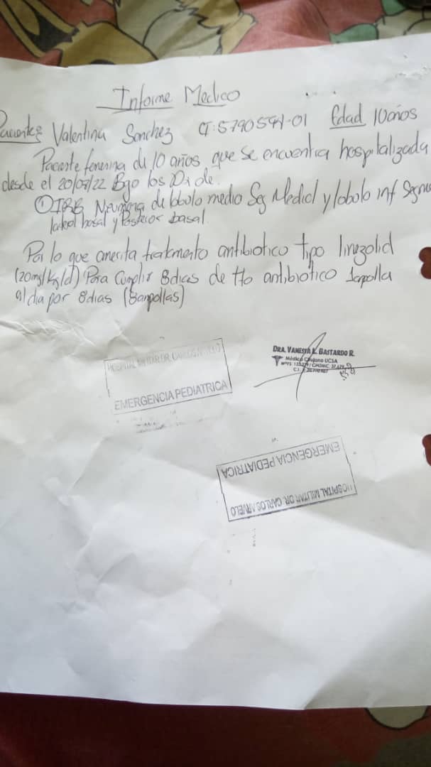 carolaov's tweet photo. La niña sigue hospitalizada, su abuela busca colaboración. Quien pueda hacerlo de antemano gracias. @AlexaGomezDos @MamaLisVzla @raulrivas05_1 @tamairycabrera https://t.co/W8LaUOD6Y2