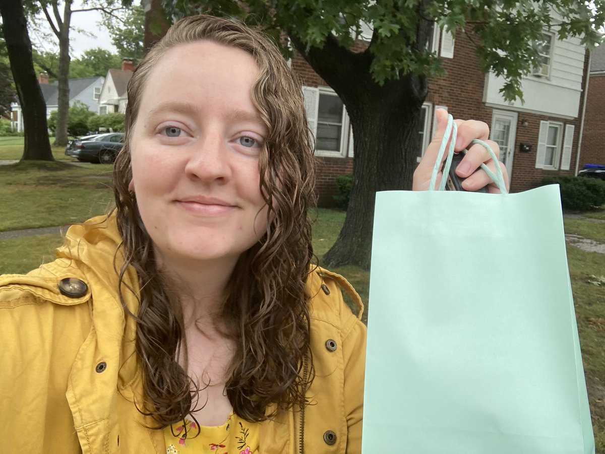 AFrazierLife's tweet photo. Just got off the sidewalk in front of Northeast Ohio Womenβs Center.
Business is definitely down, thank God, but several women and men still went inside.
Please pray for Godβs grace to cover everyone we talked to and for them to choose life for their babies. β₯οΈππ» #ProLifeNEO https://t.co/GcdDbZkiJ2