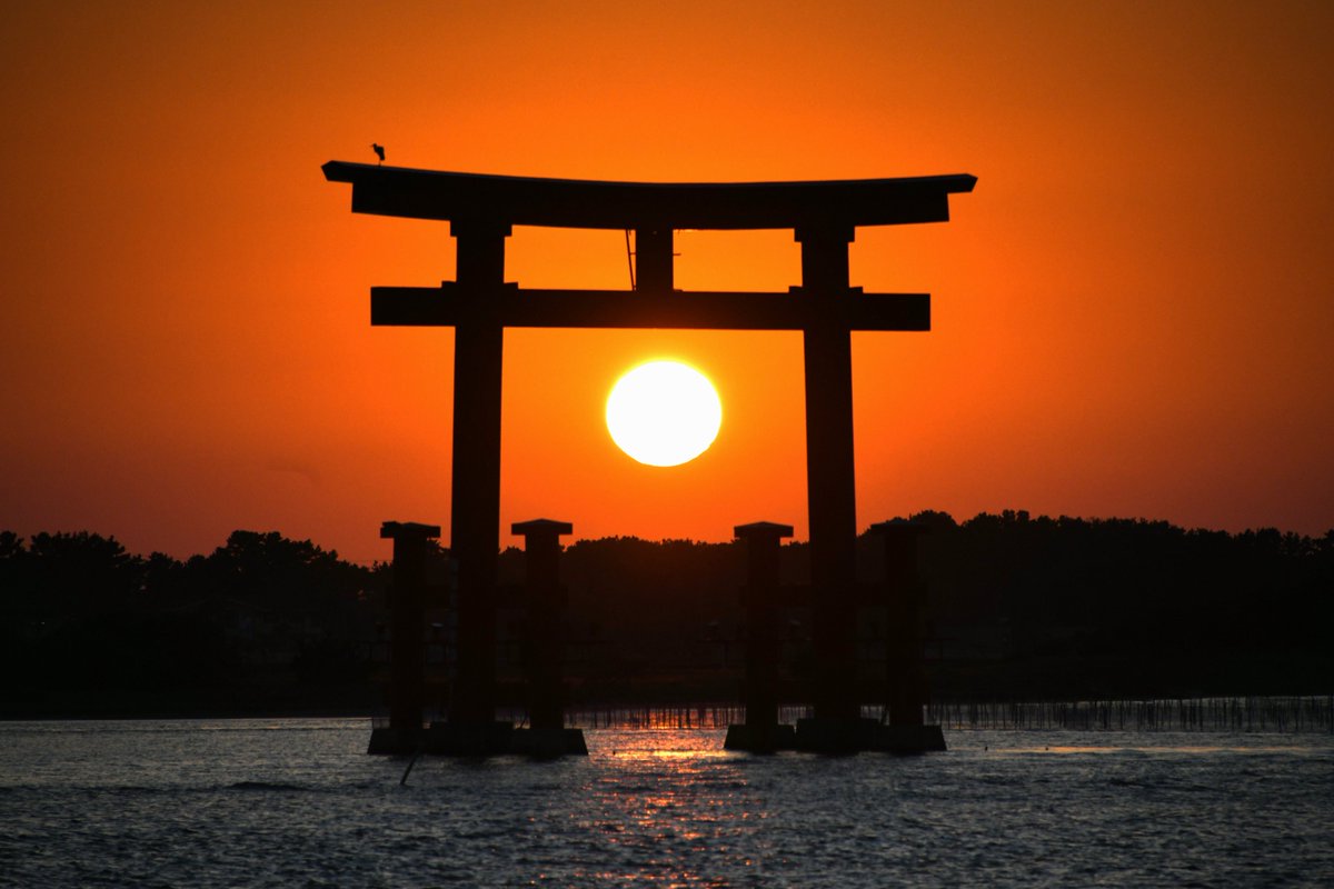 #NFT  <a href="/opensea/">OpenSea</a>

opensea.io/Japan-t

x.com/kawaiihanachiy…
facebook.com/toshimi.hiraya…
instagram.com/hirayamatoshim…
浜名湖の弁天島の夕日
ゆるキャン△
 Lake Hamana in Japan