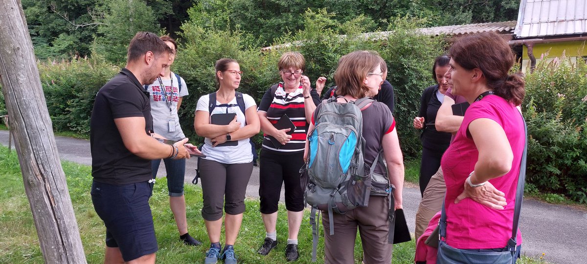 polackova_petra's tweet photo. Outdoor na letní škole s @VojtechGybas #ipadmoravka https://t.co/QvKEdxIqxB