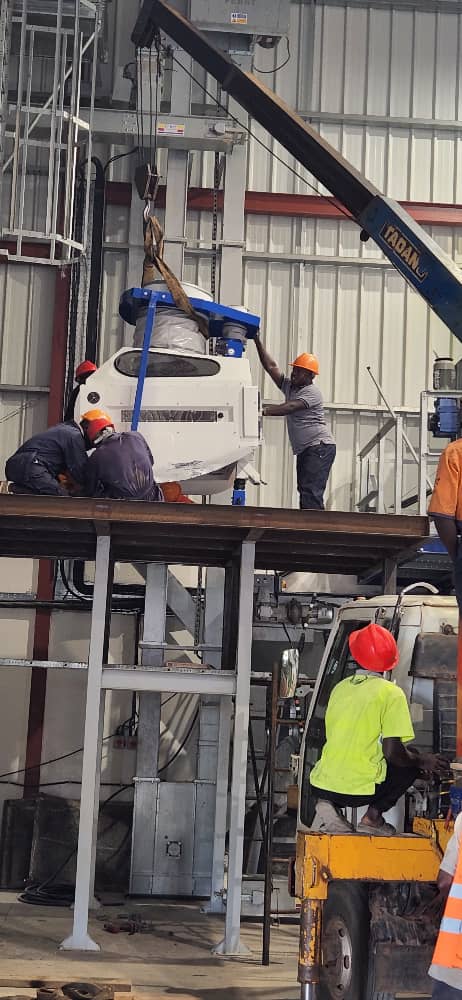 PelaCommodities's tweet photo. Our latest addition to the site is a destoner and its cyclon. These are currently being installed by the @PerryEng_EA team. https://t.co/vtG9TdDzeN
