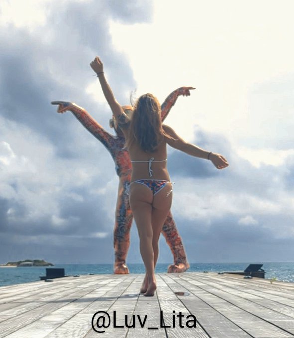 @Room77podcast isn't a party.. it's an experience. One where community, respect, and positive energy<a class="tags" href="/tag/room77podcast">@room77podcast</a>