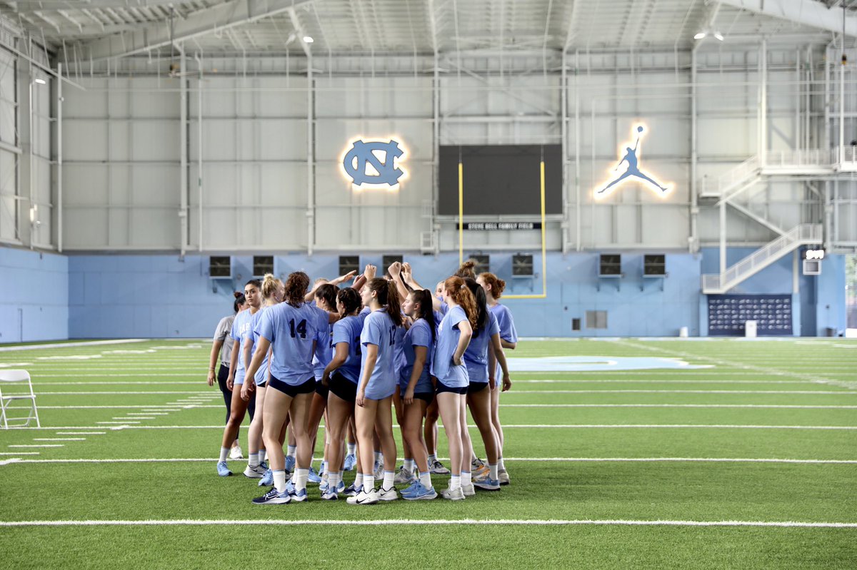 Carolina Volleyball tweet media