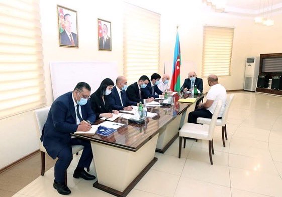 AzGomruk's tweet photo. DGK sədrinin vəzifəsini müvəqqəti icra edən Şahin Bağırov Qazax şəhərində vətəndaşları qəbul edib.

Ətraflı: https://t.co/QbcMXP7f43… https://t.co/vUFVHlaHoI