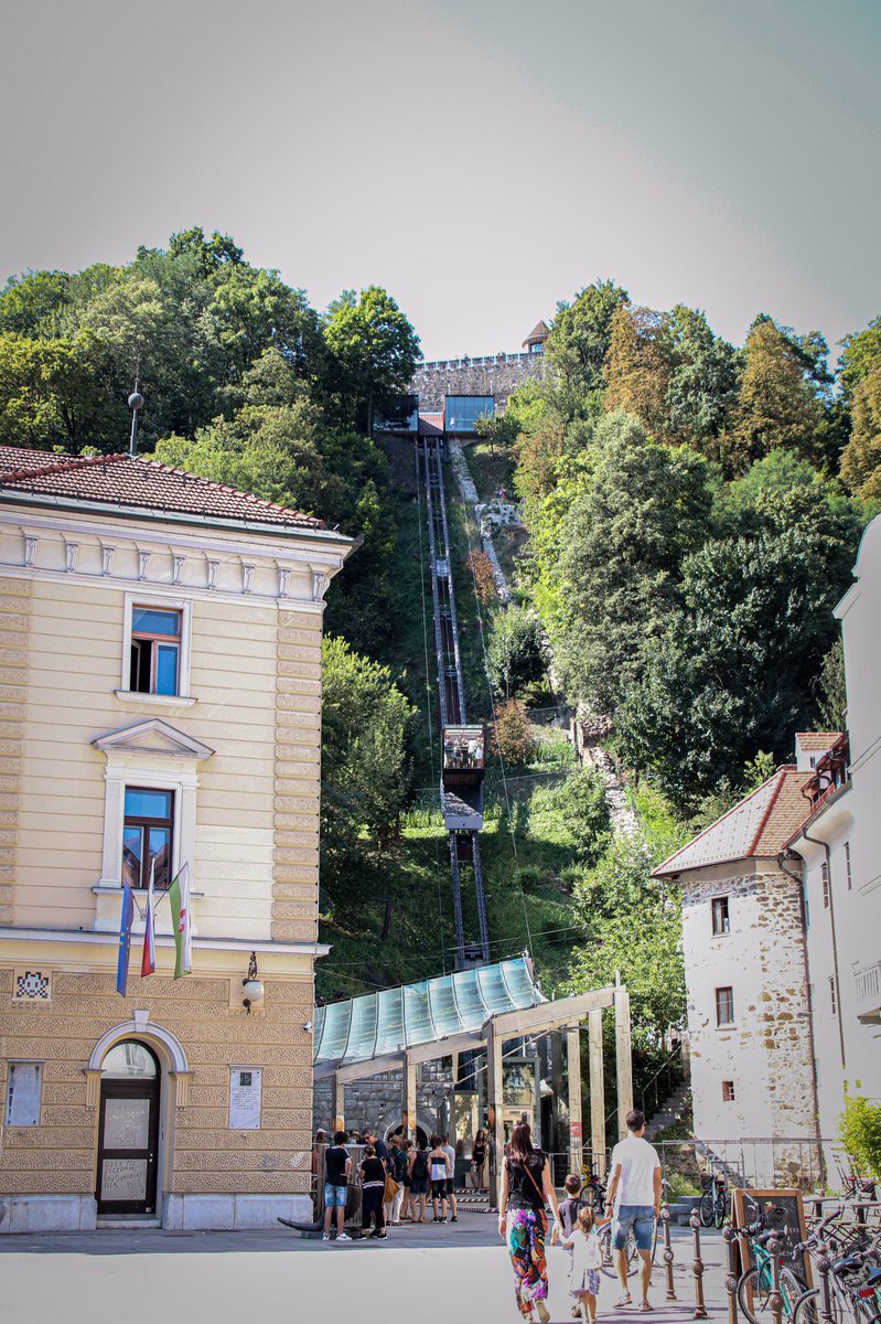 david_g_cooper's tweet photo. #60InAugust DAY 9️⃣

🇸🇮 Ljubljanski • Ljubljana
First funicular of the trip up to Ljubljanski grad • Ljubljana Castle…… https://t.co/IpSCn7yYOI