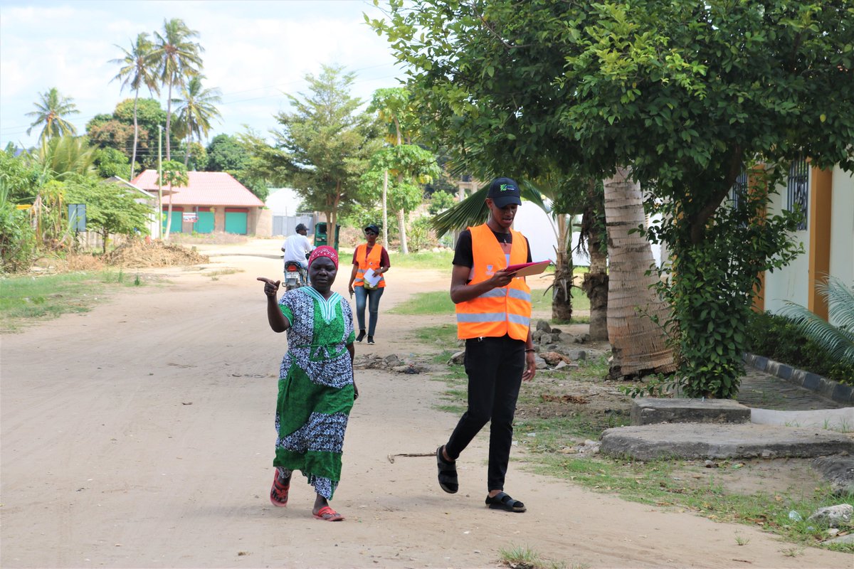 OMDTZ's tweet photo. #today,Student mappers are in Tabata, Kinyerezi, working with community members to collect data on drainage systems &amp; open spaces, which will be used to assess the opportunities &amp; suitability of urban greening, &amp; sustainable urban drainage systems, and open spaces in #DarEsSalaam https://t.co/iDNDyXvpvP