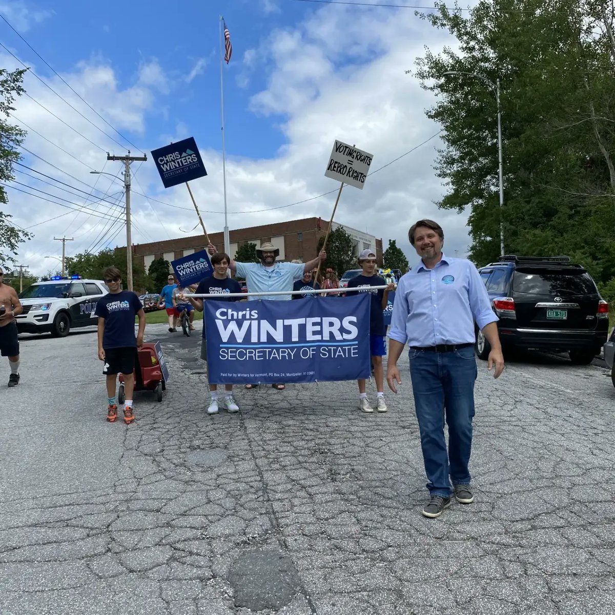 wolfsummers's tweet photo. Even if he wasn't my dad, I'd still vote for him, cause he's just that good of a candidate. If you can vote in Vermont, vote for @WintersVermont for secretary of state today! I dare you! https://t.co/R9ms9zvMcg
