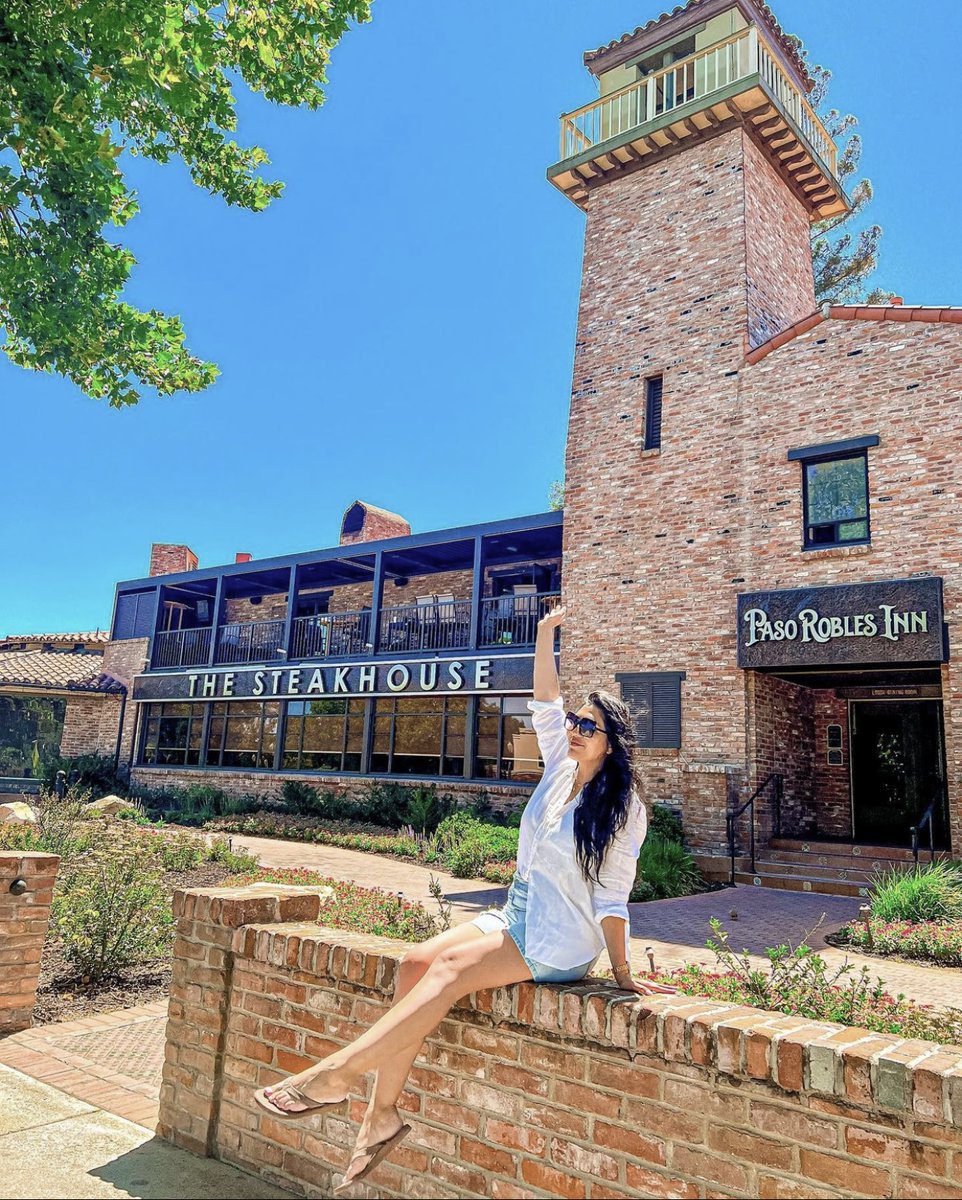All smiles when you wake up in Paso Robles! 😆🍷  Join us before summer's over &amp; explore great spots within walking distance to the Inn. Some of our favorites include Spearhead Coffee Roasters, Cattlemen's Lounge, Tetto Rooftop Bar, and so much more!

Photo: @thesweetasteoflife