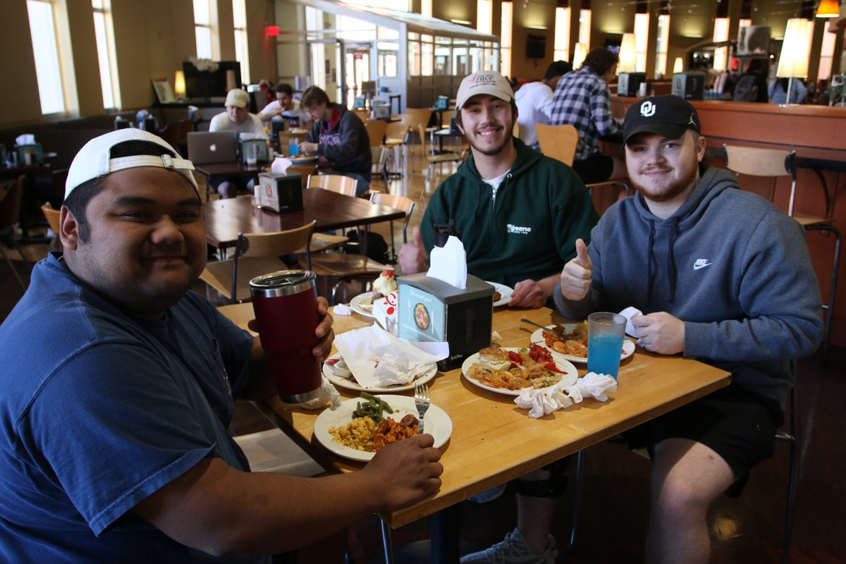 OUCampusDining's tweet image. Are you ready for #OUMoveIn22? Here's a reminder that your meal plan will become effective as soon as you move in. This means you can start using it right away! Make sure to check out our website for special dining hours. 👉link.ou.edu/special-dining…