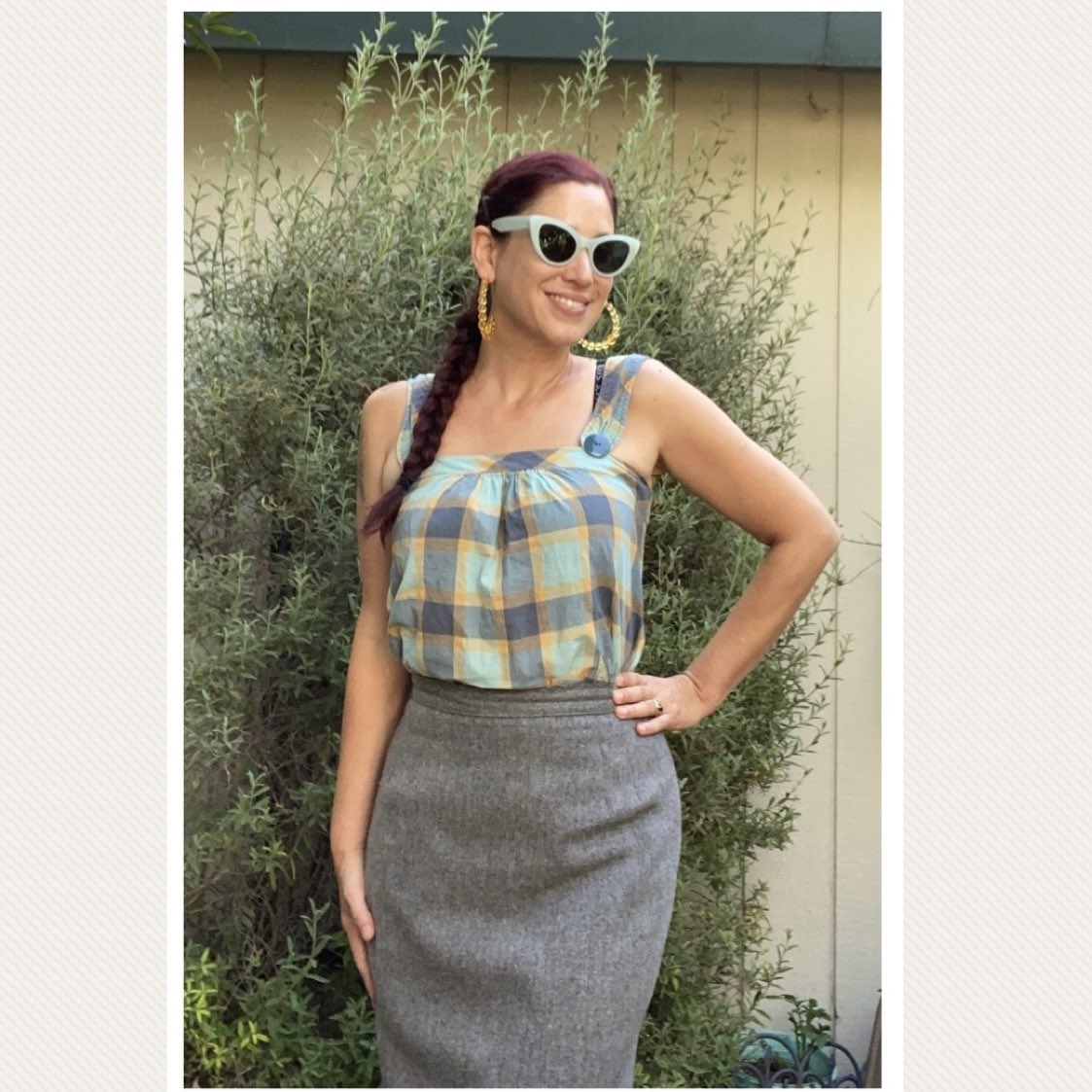 RoxyroxyroxMega's tweet photo. My grandma always wore hoop earrings and minimal make-up. She is my fashion inspiration π₯°
What fashion tips did you pick up from your grandma?
#outfitoftheday #ootd #grandmastyle https://t.co/OPexvK2zR6