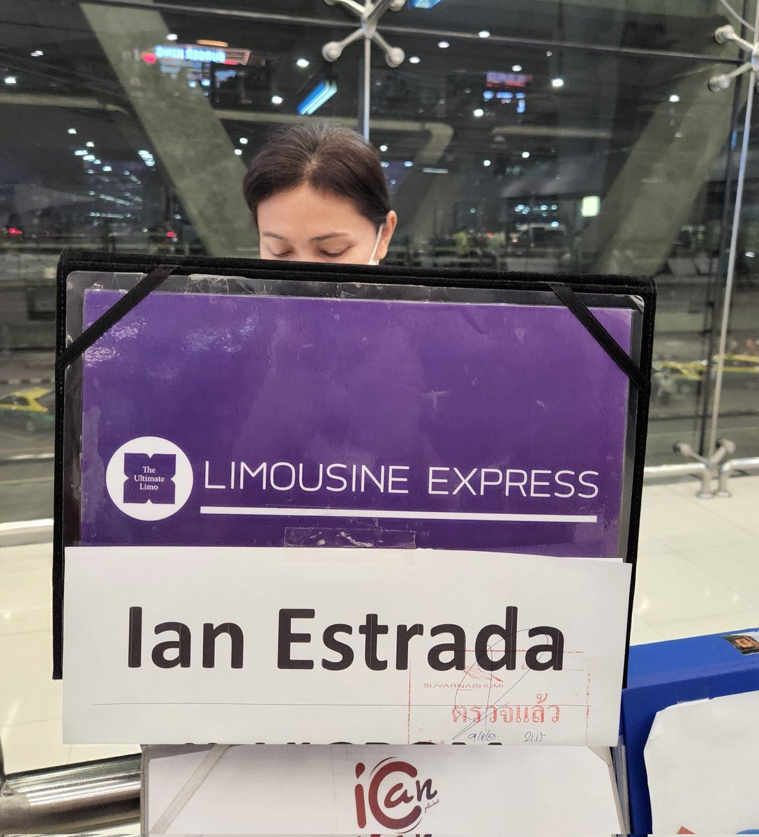 IanLivesCrypto's tweet photo. Touchdown, Thailand! 🇹🇭 Looking forward to speaking at @p2e_expo_asia! 🔥 https://t.co/LsXmWzUqNK