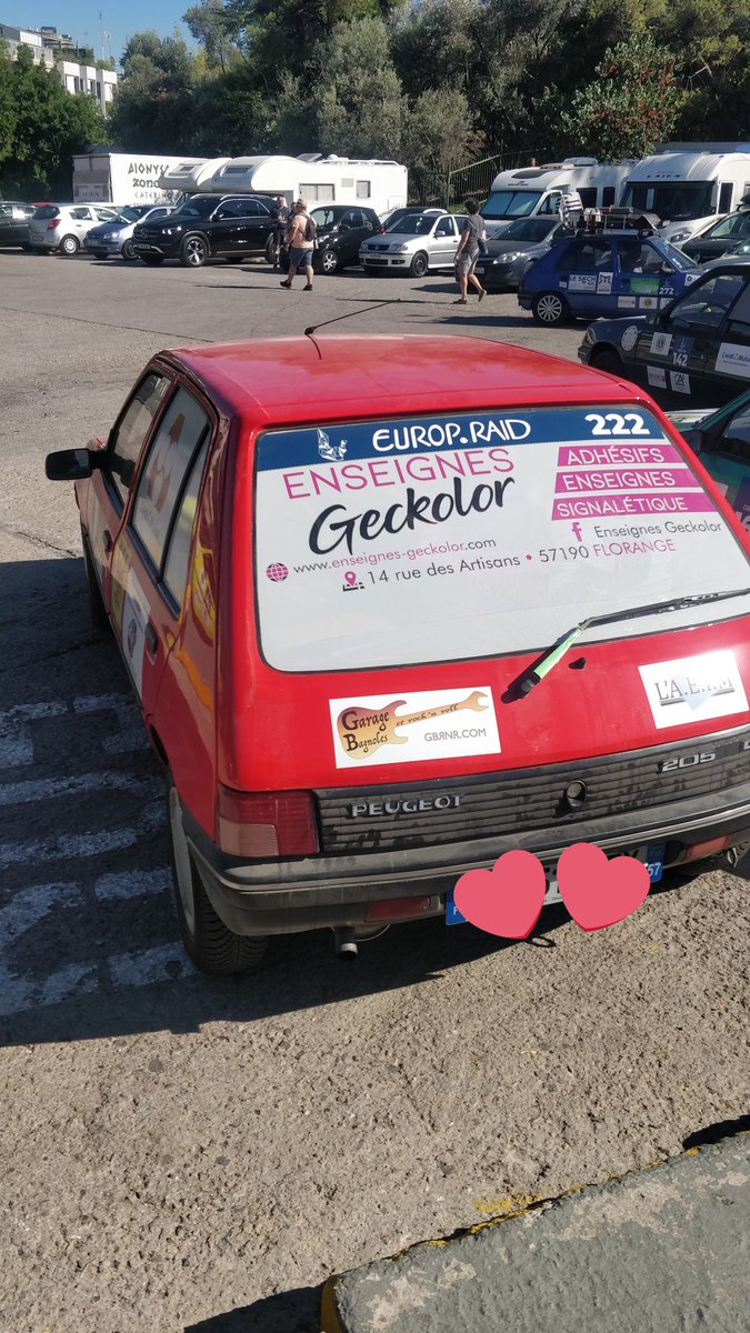 Nickougras's tweet photo. Je suis quand-même sacrement jaloux de ce kit de rehausse ! Bon travail car elle est toujours la avec nous en Grèce 😁 @FrancoisGbrnr https://t.co/A2H892Ms8b