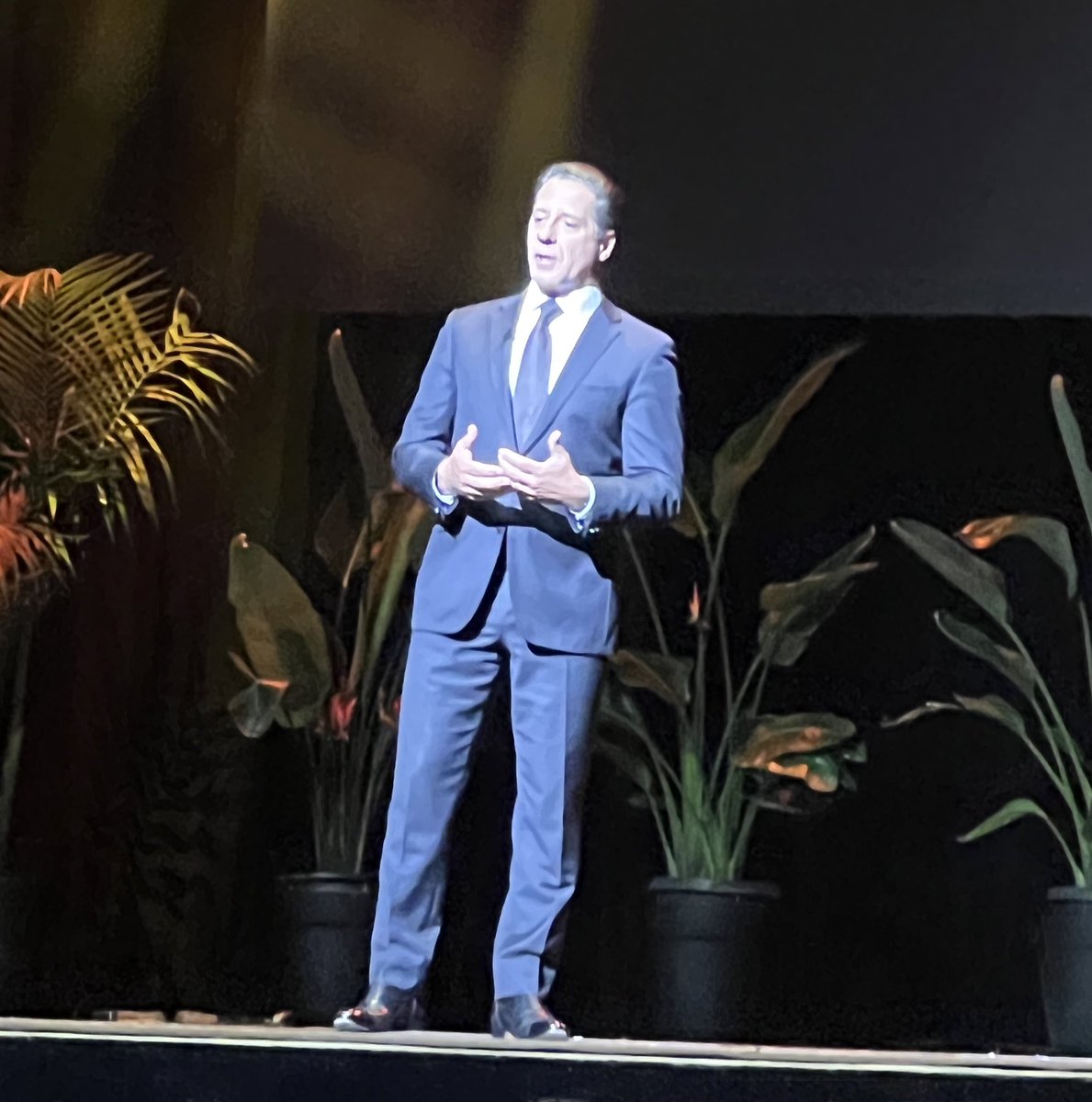 LupitaSCornejo's tweet photo. Exciting day in LA as 1000s of business, civic &amp; @LASchools leaders joined @LAUSDSup at his 1st Annual Opening of Schools Address #IBelieveInLAUSD 
#LifeatATT #ATTImpact @ATTPolicyCA @ATT 

In the AM, I joined middle school orientation for my scholars #WeareReady #LAUSDParent 🙋🏻‍♀️ https://t.co/9JGPiq3hUS