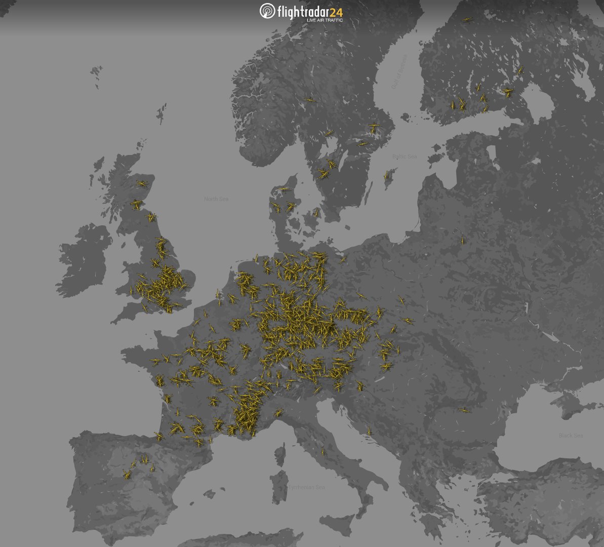 flightradar24's tweet image. The Women’s World Gliding Championship begins next weekend in the UK and more than 1,000 gliders are in the air today across Europe. Follow @wwgc2022 for insight into the championship and use aircraft filter code GLID to follow gliders on flightradar24.com